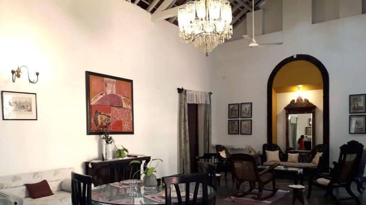 Benaulim House | Plush Colonial Home 1km from the Beach with 5★WiFi