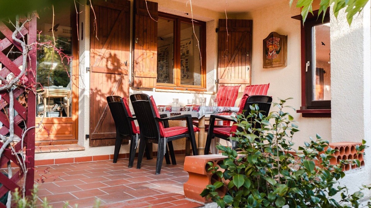 Saint-Pierre-la-Mer House | PLUVSP69 : Spacious 2-bedroom villa with mezzanine