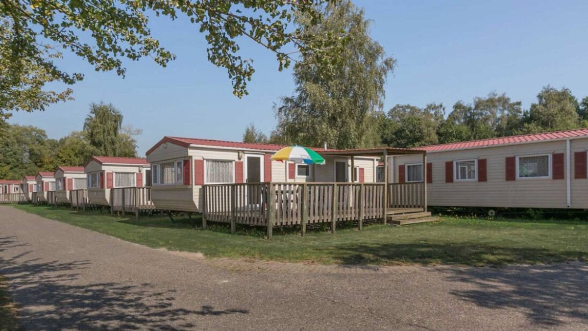 Ommel Resort | PM Dennendijk Mobile Home Water