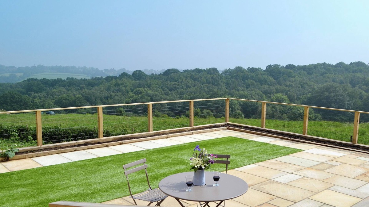 Battle Cottage | Poacher's View-UKC2488