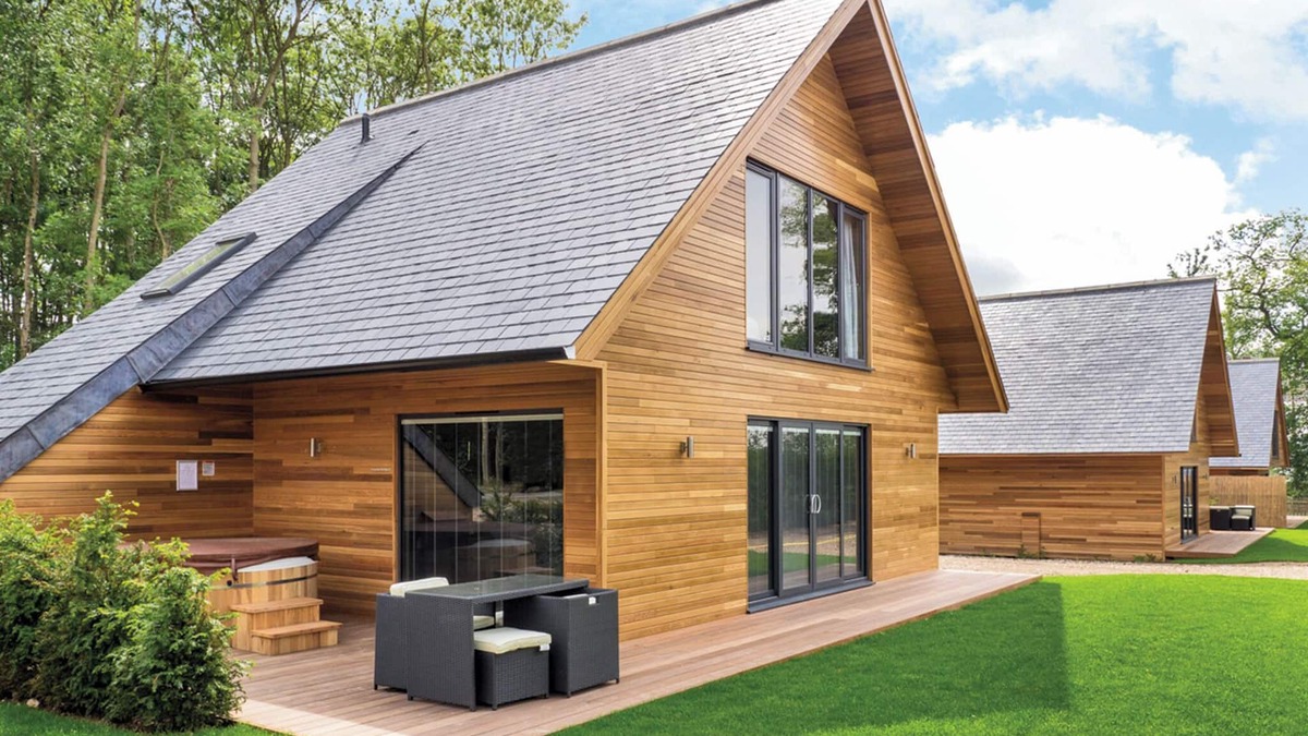 Pocklington Ski Chalet | Pocklington Deluxe Lodge