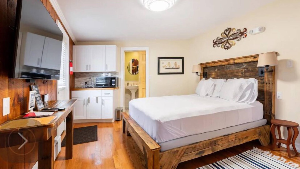 Stroudsburg House | Pocono dreams