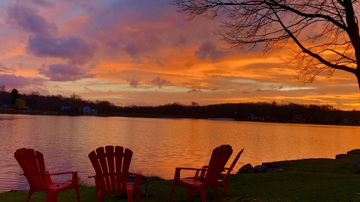 Penn Lake Park House | Pocono Lakefront Cabin