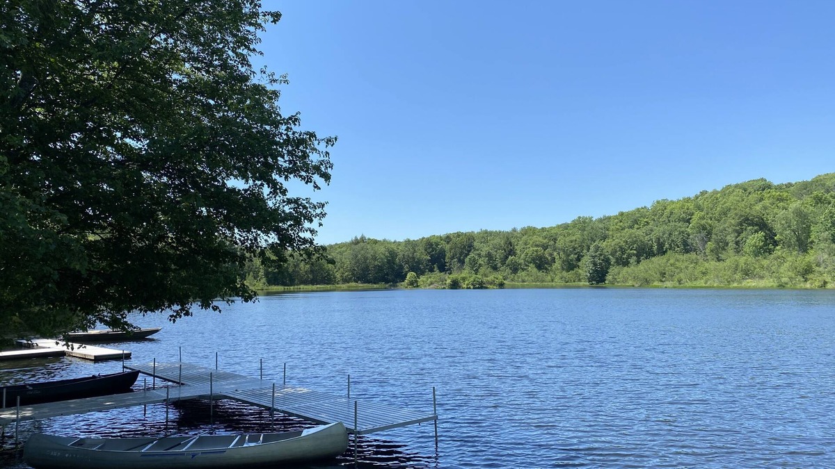 White Mills Cottage | Pocono Mountain Cottage on Private 10 acre lake & 100 acre grounds