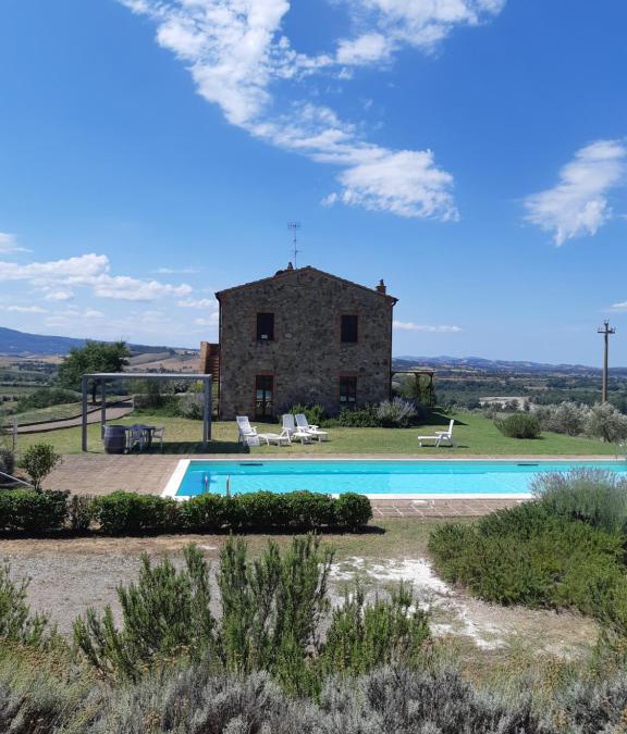 Cinigiano Apartment | Podere Erba appartamento con piscina