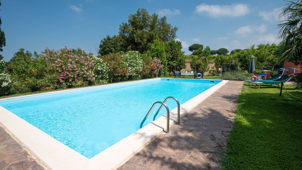 Nettuno House | Poggio degli Oleandri: cottage with pool and lots of relaxation
