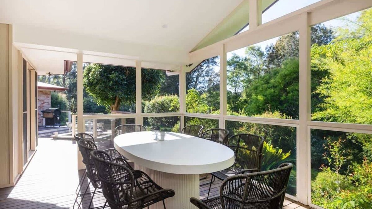 Bawley Point House | Point Break Summary: