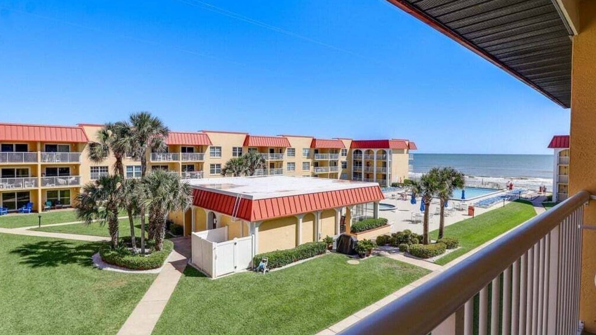 Point East Condo | Point East Paradise - Ocean & Pool View