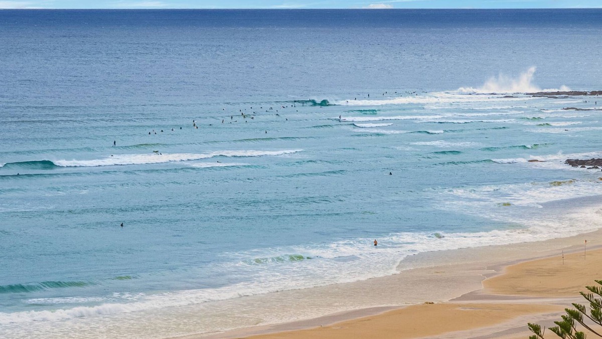 Coolangatta Apartment | Points North 12-75 - Amazing 12th floor views!