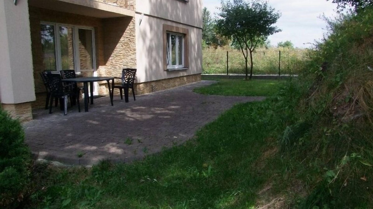 Rzeszow House | Pokoje Gościnne Warneńczyka 85A