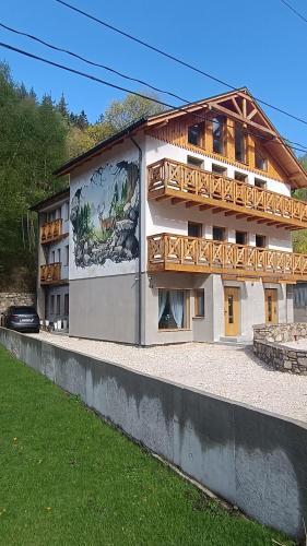 Miedzygorze House | Pokoje u Daniela