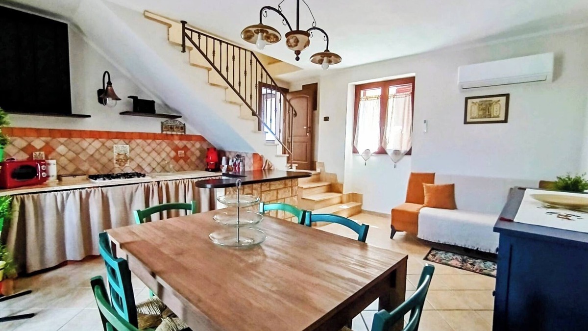 Polizzi Generosa House | Polizzihouse - Holiday House with Panoramic Terrace, in the Heart of the Madonie Mountains.