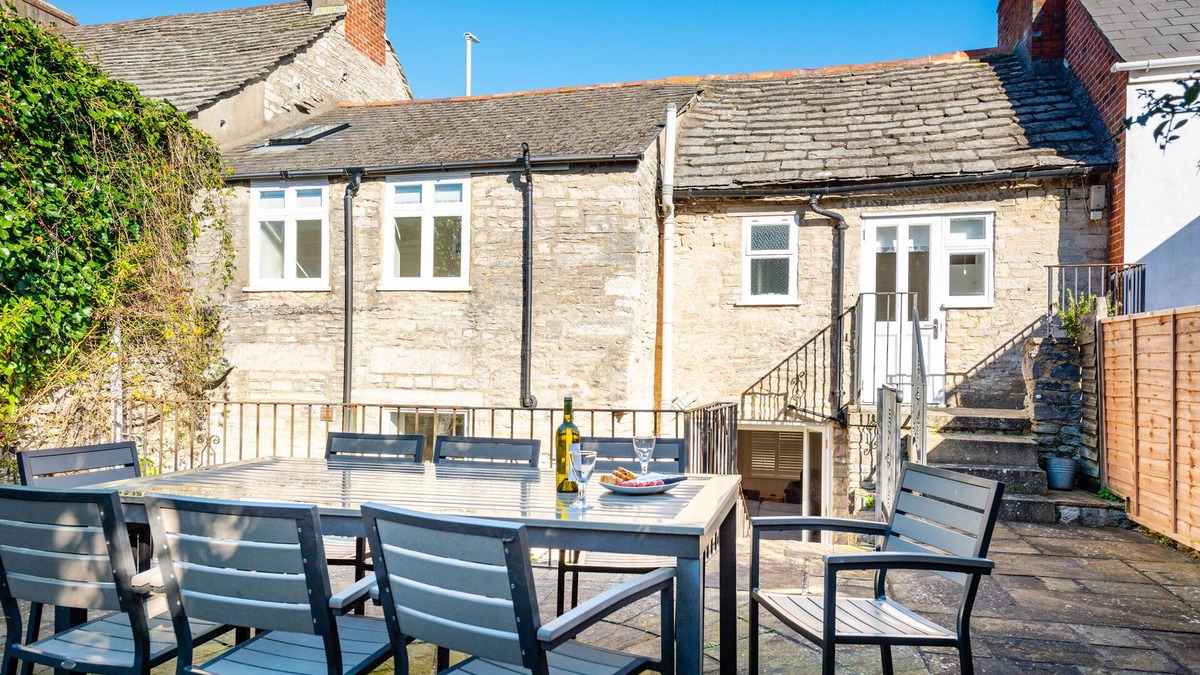 Swanage Cottage | POLLY'S FOLLY, family friendly, country holiday cottage in Swanage