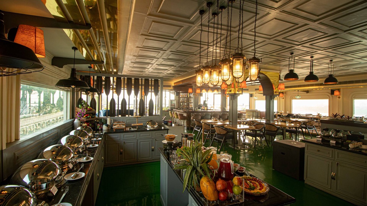 Kolkata Hotel | Polo Floatel Kolkata