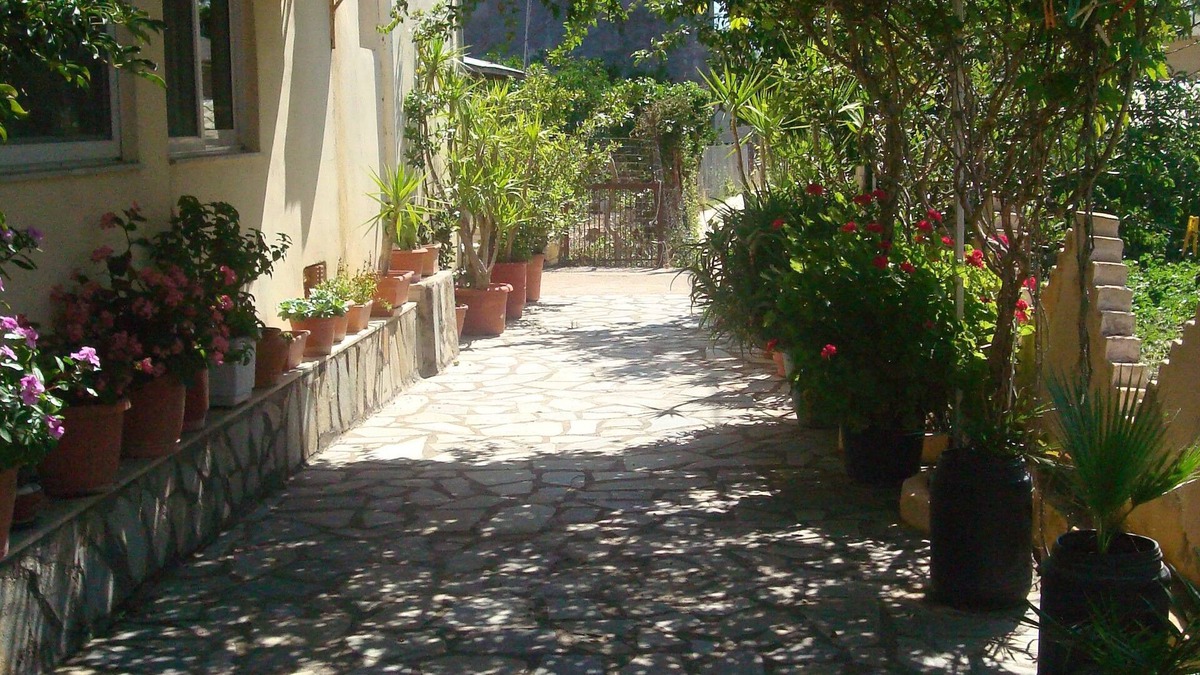 Lygia House | Polyxenis Rooms