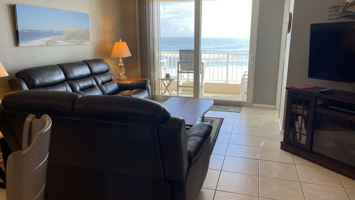 Ponce Inlet Condo | Ponce Inlet Oceanfront with Private Balcony, No-Drive Beach, Newly Renovated