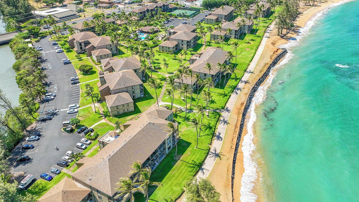 Kapaa Condo | Pono Kai Resort J201, 2nd Floor, Walk to Beach