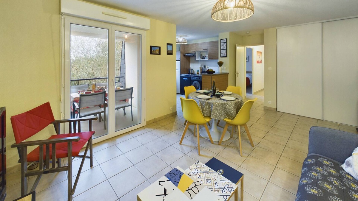 Pont-l'Abbe Apartment | Pont L'Abbé, flat for 4 with a balcony