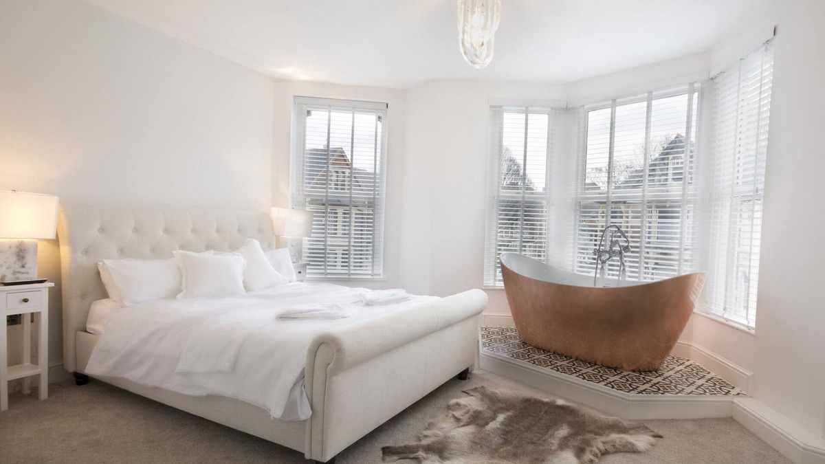 Riverside House | Pontcanna Townhouse FREE PARKING, Just 5 Mins Walk from Cardiff City Centre