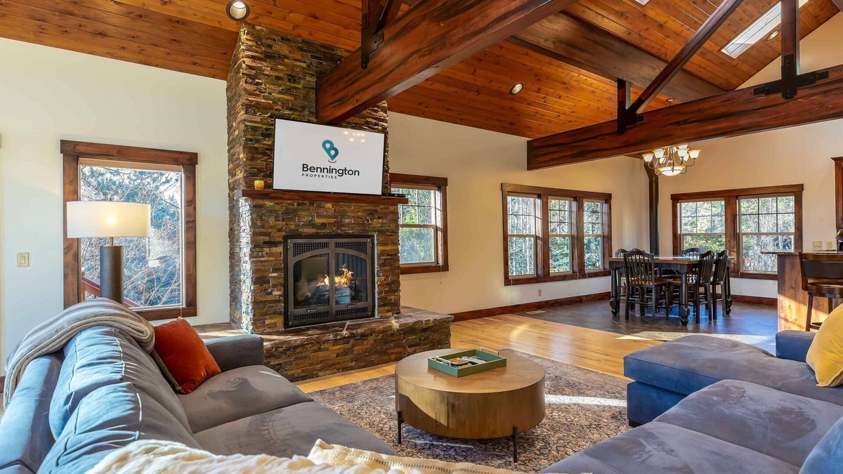 Three Rivers House | PONY47 - Stunning River Front Home, Community Pool