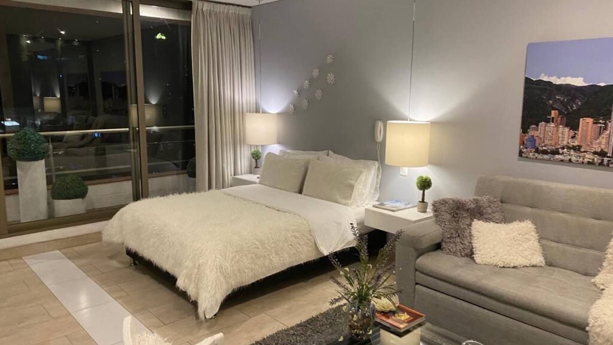 Bogota Apartment | Pool and city view apartmentnn