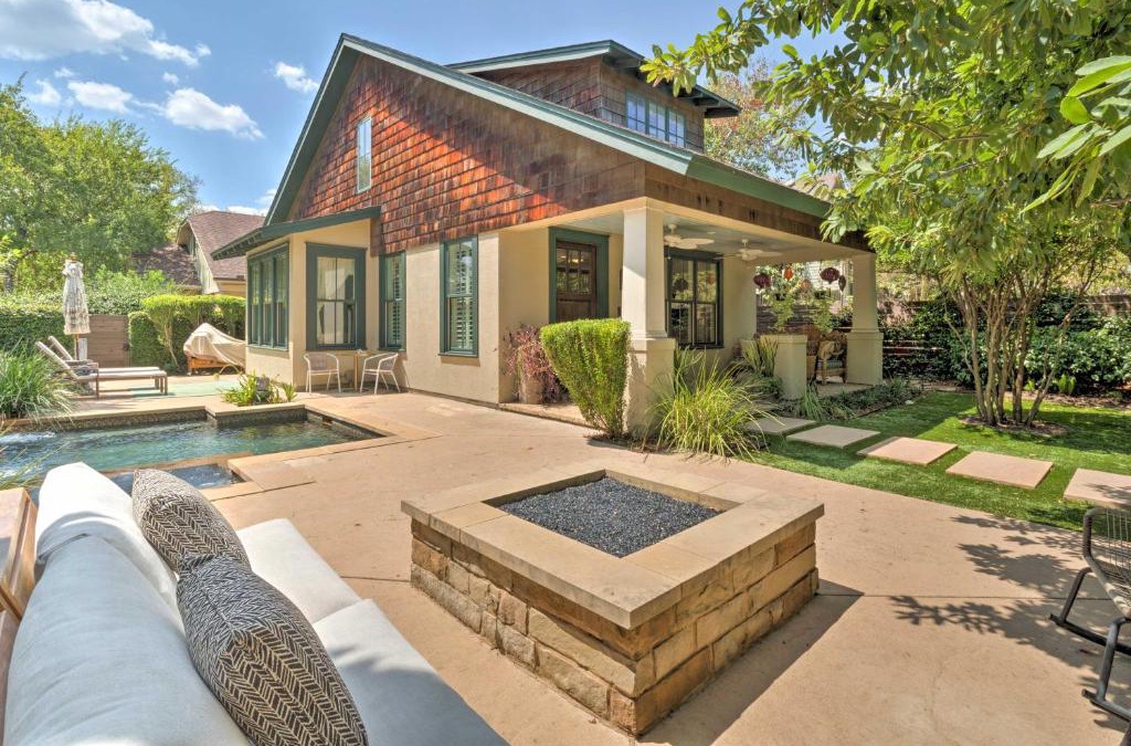 Bouldin House | Pool and Hot Tub Ideally Located Austin Oasis