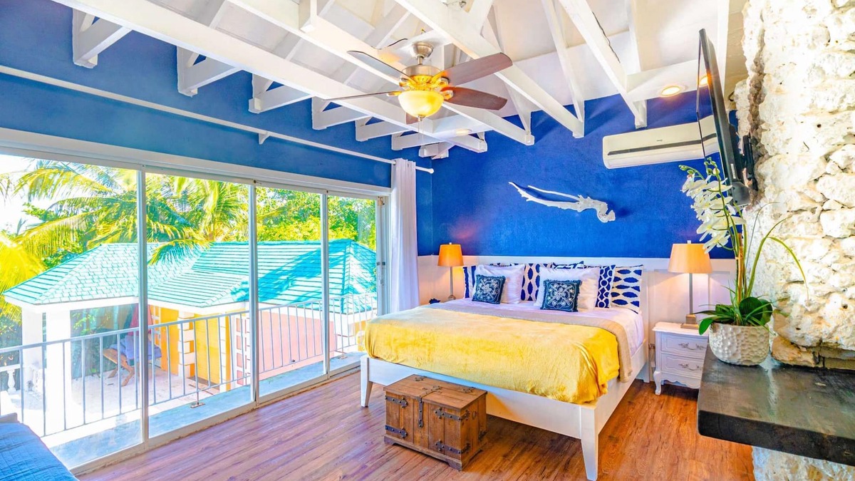 Gambier Apartment | Pool Cottage at Viking Hill Resort with Pool