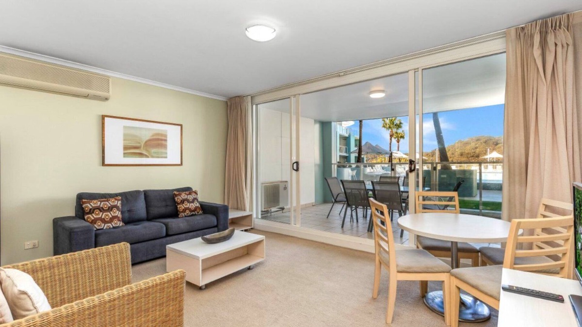 Ettalong Beach House | POOL DELIGHT - ETTALONG BEACH RESORT