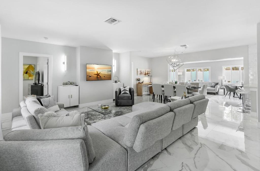 Lauderdale Beach House | Pool, game room, near beach