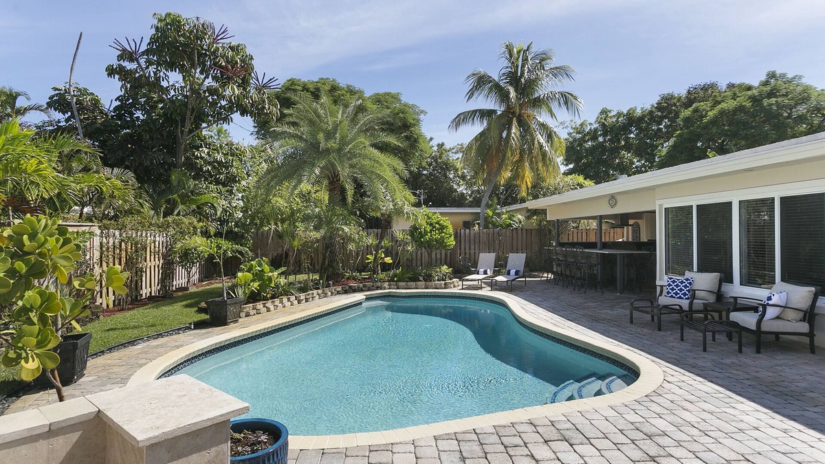 Cypress Lakes House | Pool Home near the Beach 3 bed