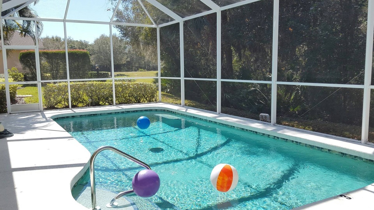 Braden River House | Pool home with 2 car garage