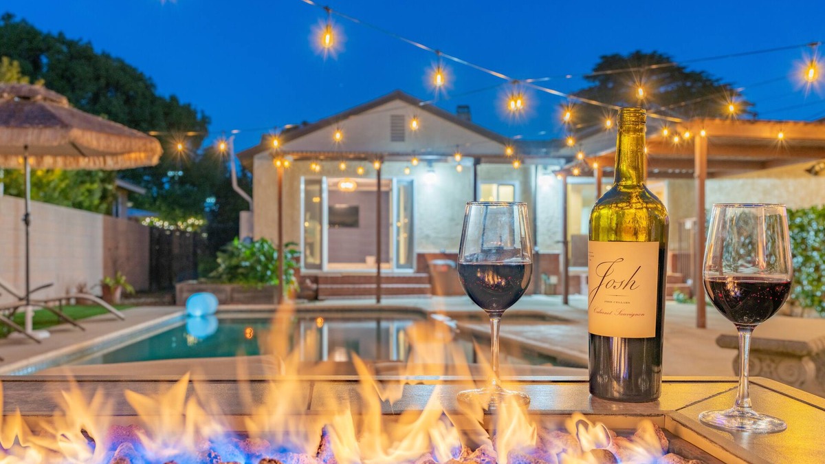 Lakewood Village House | Pool Hot tub Arcades Billiards between LA and Disney