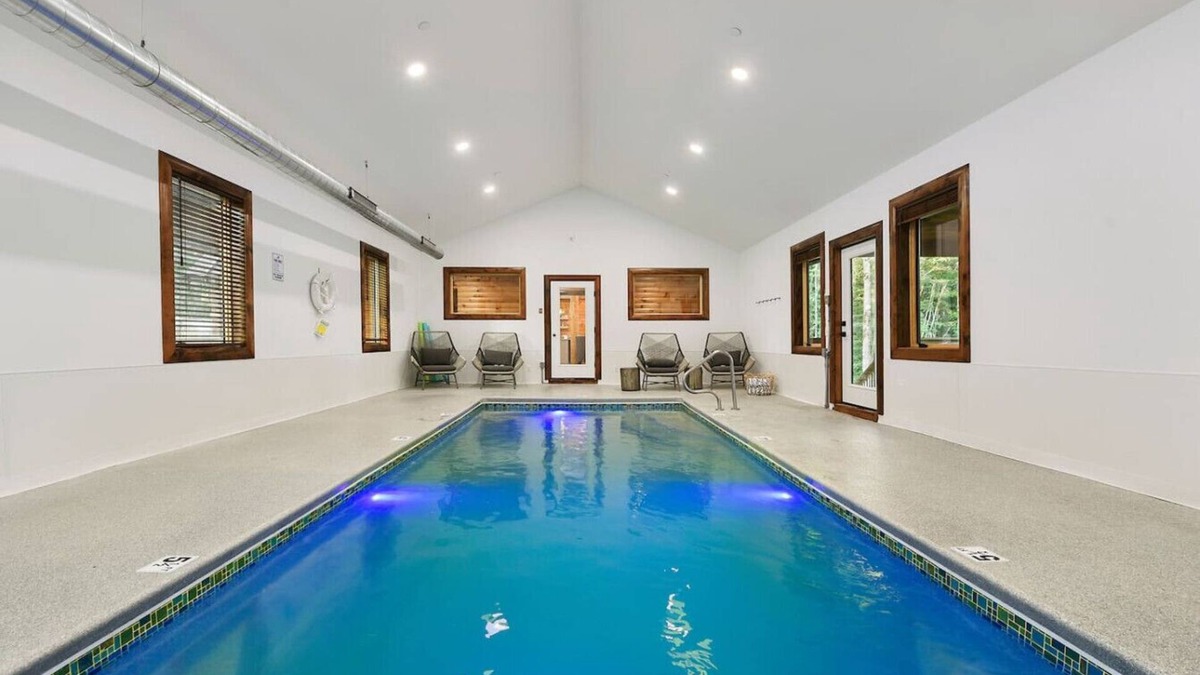 McHenry Cabin | Pool, HotTub, FirePit, EVCharger, & Great Location