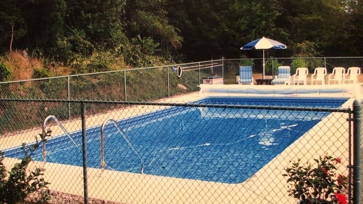 Chiltonville House | Pool house