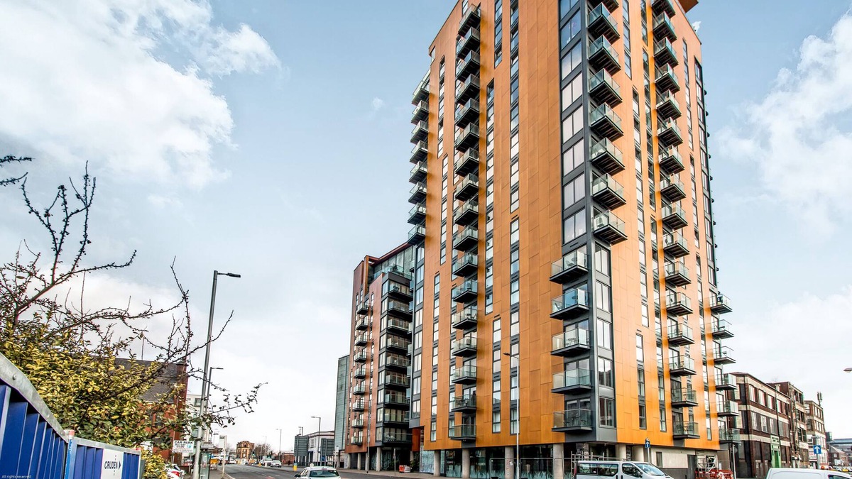 Manchester City Centre Apartment | Pool, Jacuzzi and Gym