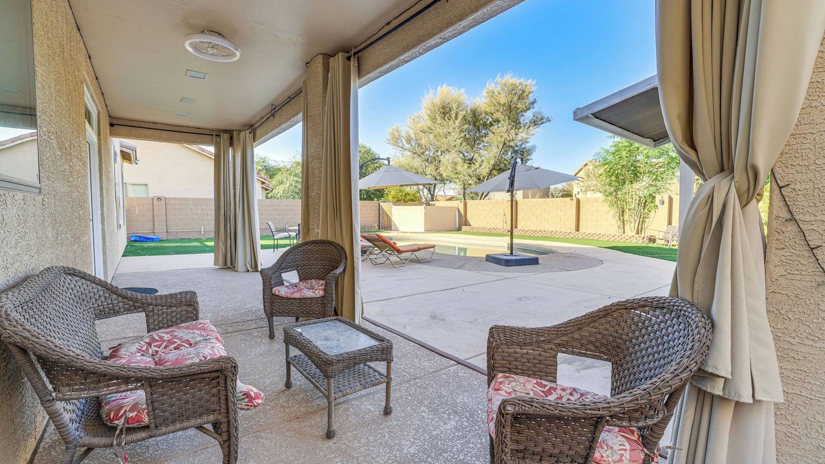 San Tan Valley House | Pool & Patio: San Tan Valley Getaway!