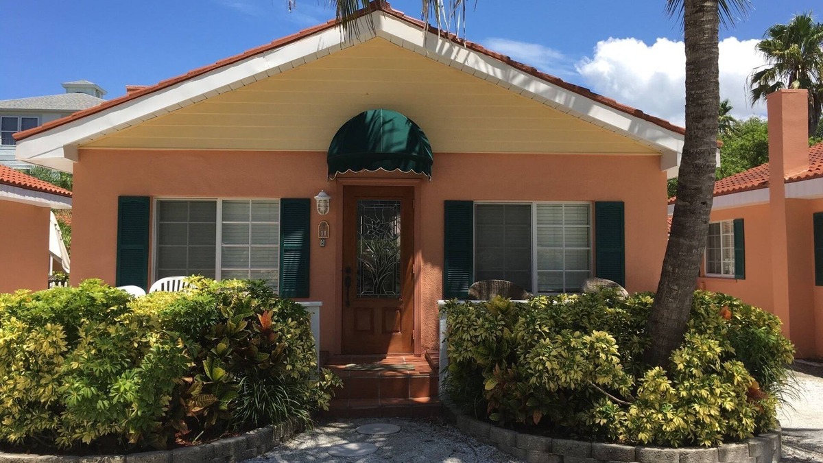 Sunset Beach Cottage | Pool Side Cottage – #11
