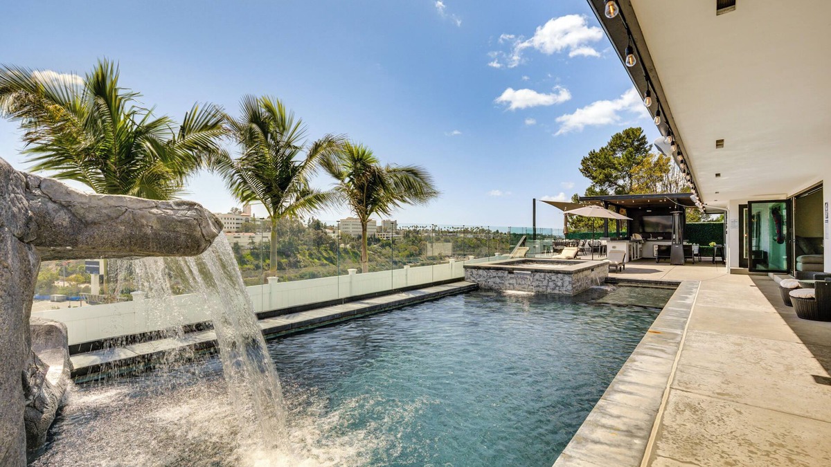 Del Cerro House | Pool, Spa & City Views: Luxe Home in San Diego!