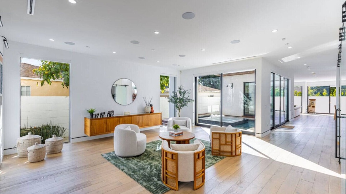 Venice House | Pool, spa, rooftop, back yard, gym, fire pit, games and more