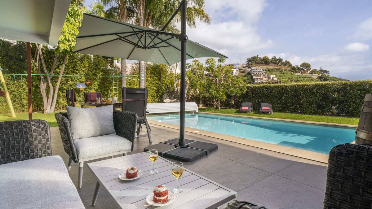 Sao Martinho Villa | Pool, sun and sea View - Villa das Quebradas