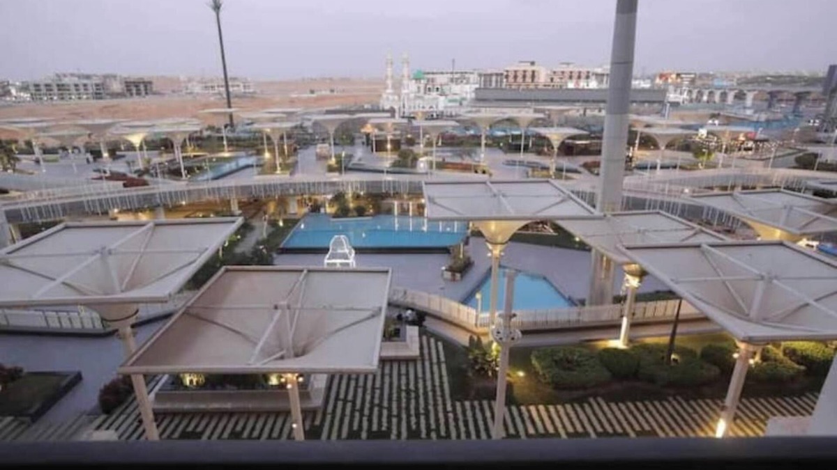 The 5th Settlement Apartment | Pool view Duplex Near Auc