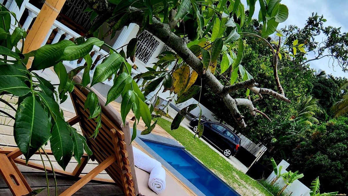 Beau Vallon Villa | Pool villa in Beau Vallon with bamboo dining shelter