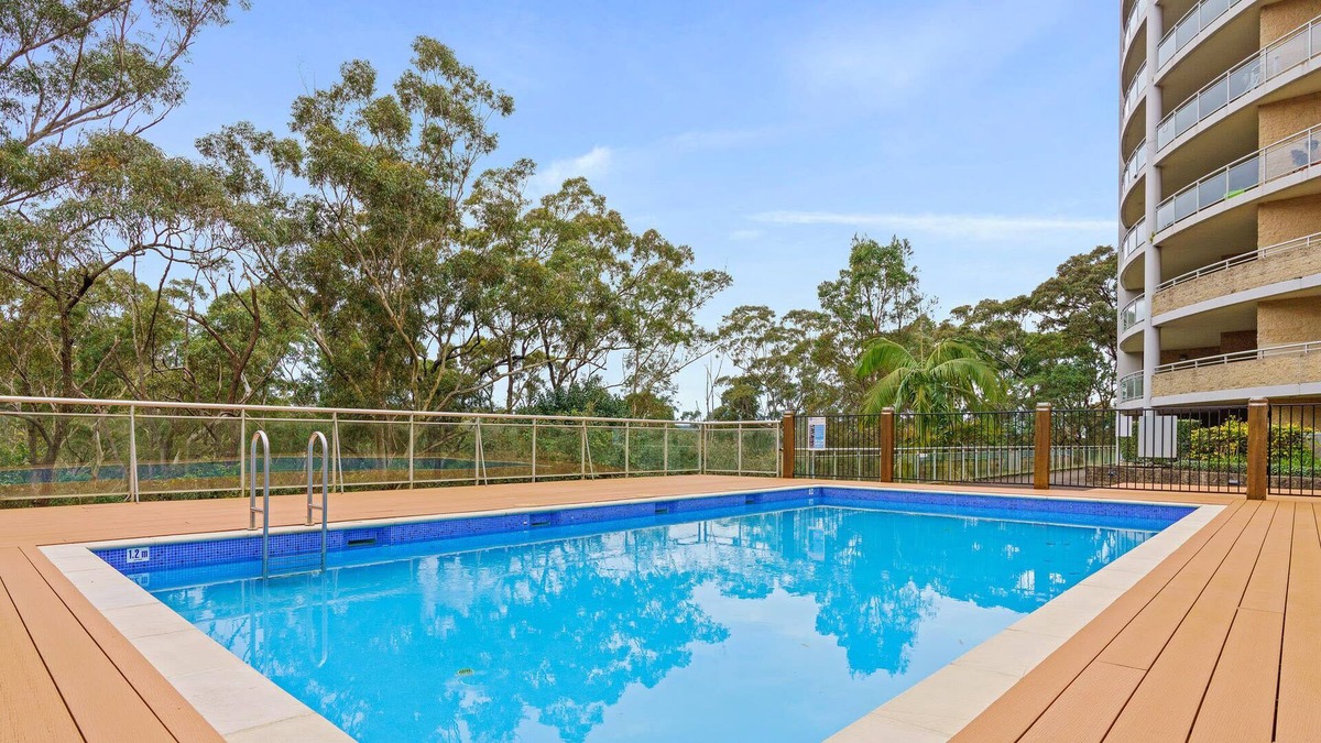 Gosford Apartment | Pool Vista- The Sanctuary