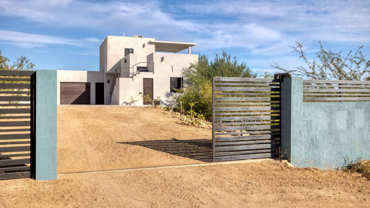 Buenavista Apartment | Pool with a View in Buena Vista