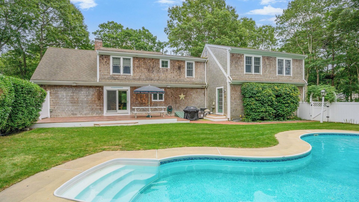 East Sandwich House | Poolside and Pond Cape Escape 5 Bedroom, 3 Bath, Central Air