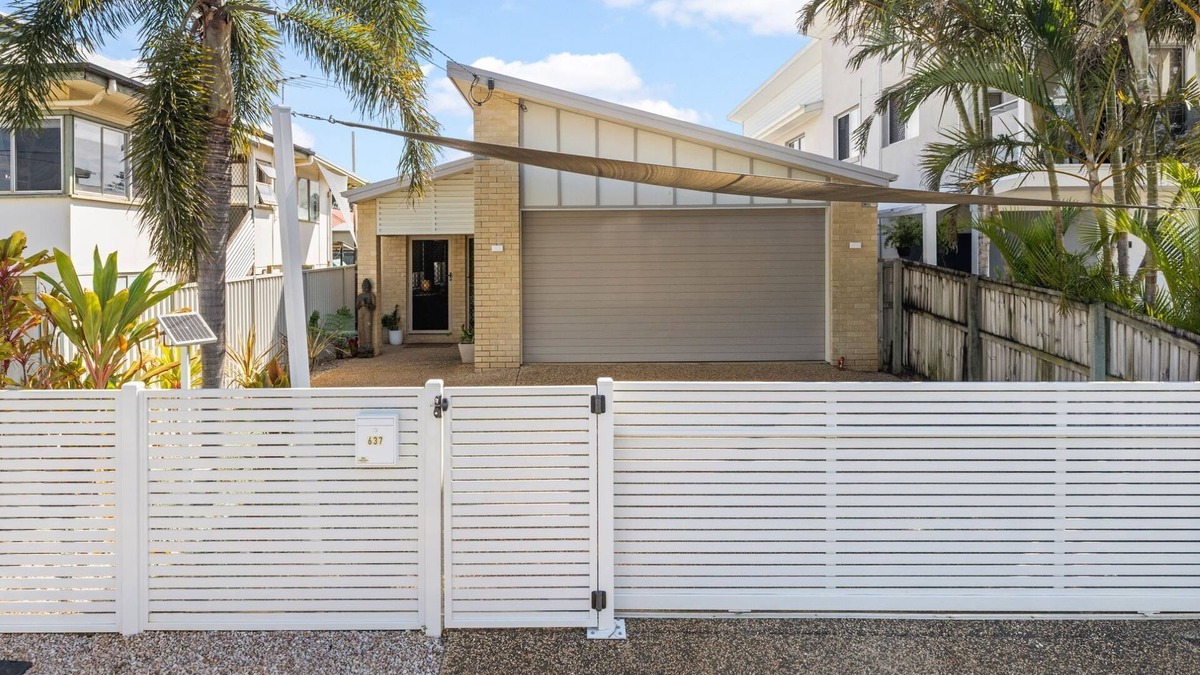 Scarborough House | "Poolside Escape in Scarborough"