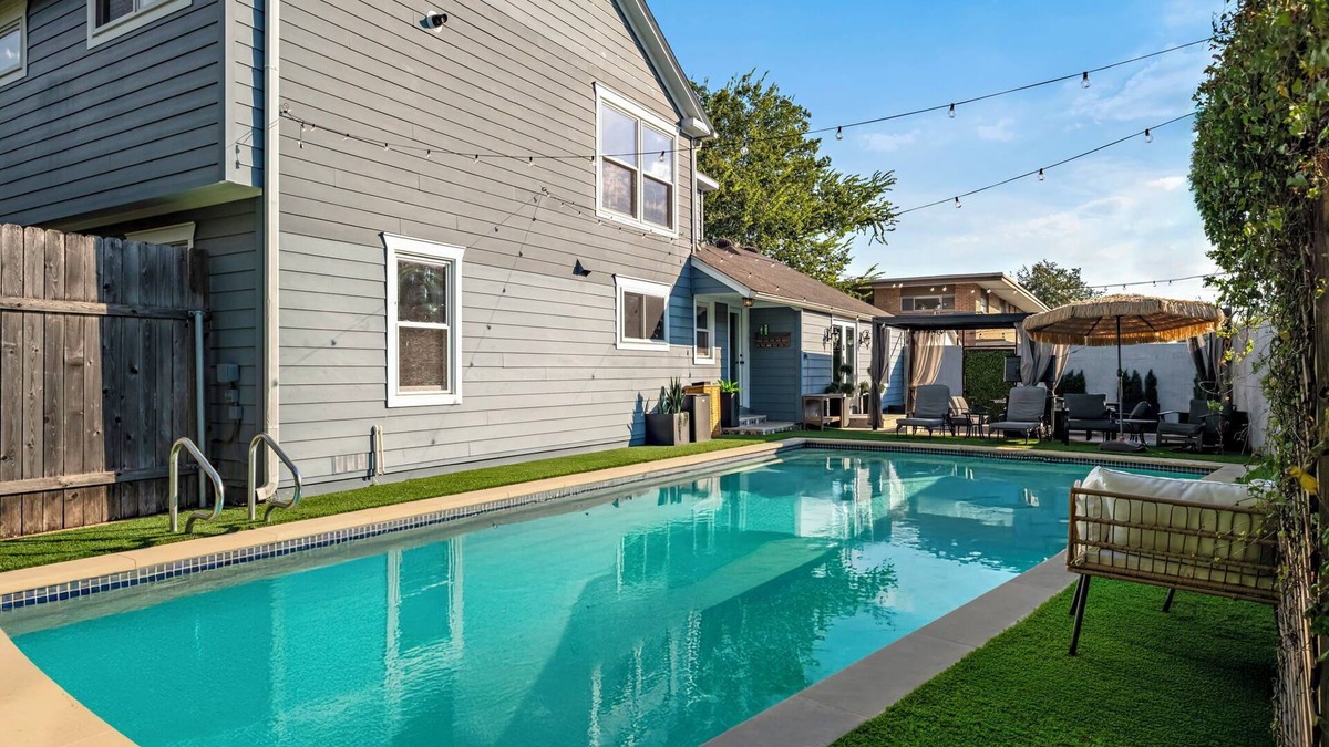 Westfield House | Poolside Funhouse - Arcade, Billiard, Poker & More