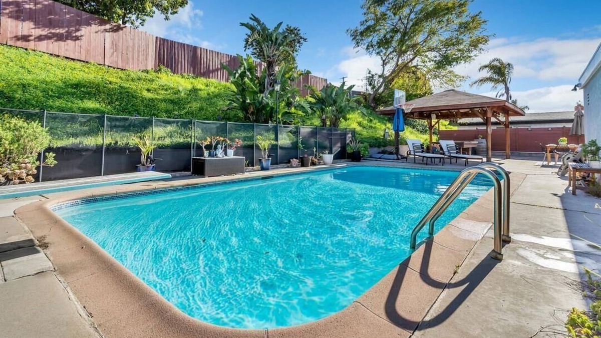 Serra Mesa House | Poolside Paradise in Central San Diego