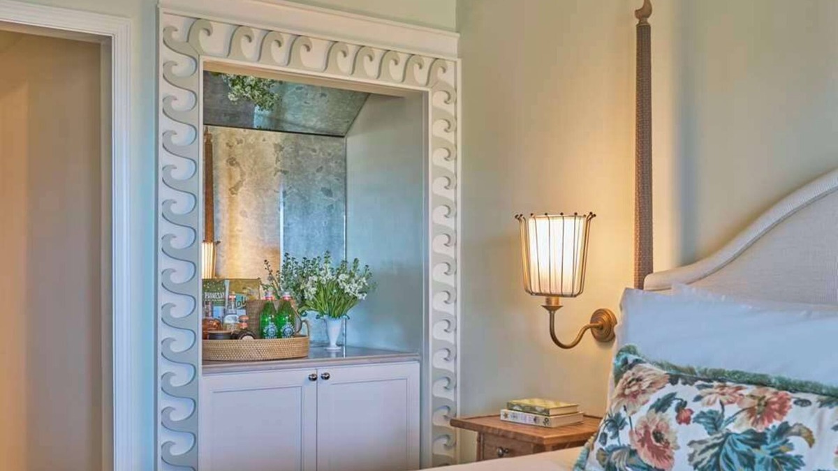 Duck Apartment | Poolside Queens | Award-Winning Spa + Beach Access