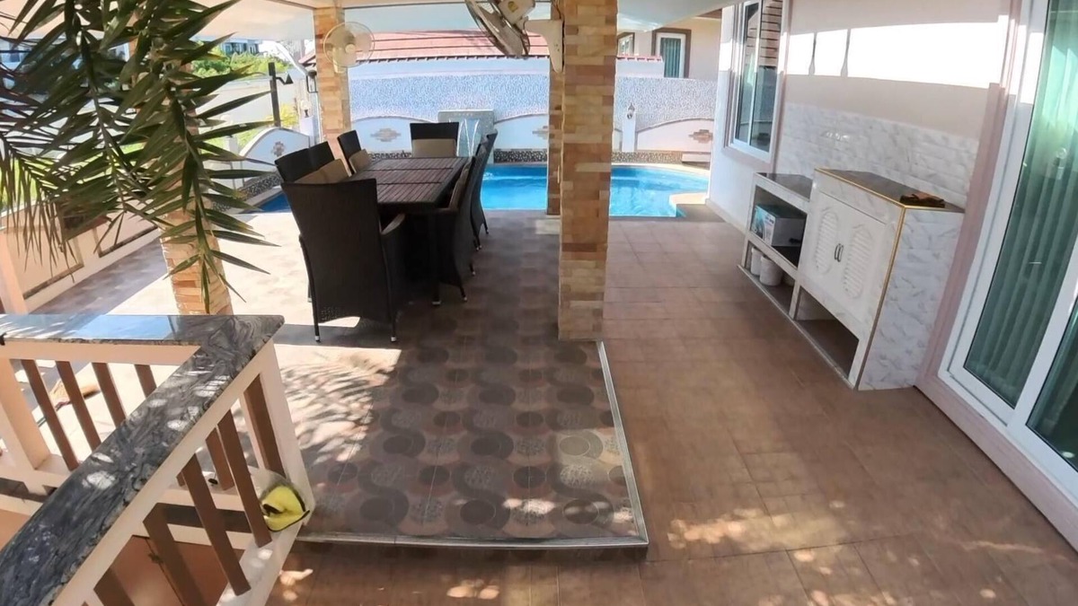 Bang Sare House | Poolvilla 4 Bedroom near Sea